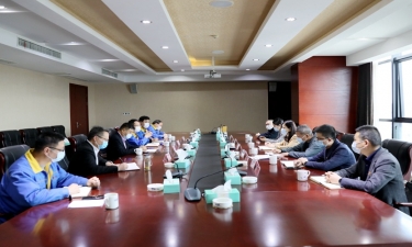 平湖市委常委、宣传部长沈志凤莅临雅博app官方入口调研疫情防控和复工复产情况