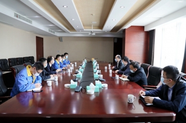平湖市委书记仲旭东一行莅临雅博app官方入口调研企业疫情防控和复工复产工作