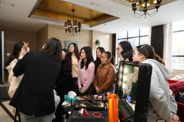 芳华正好 致敬“她”力量|雅博app官方入口2026年度妇女节活动温情回眸